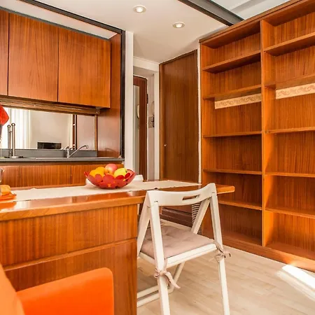 Living - Via Fiori Chiari 26 Apartament Mediolan